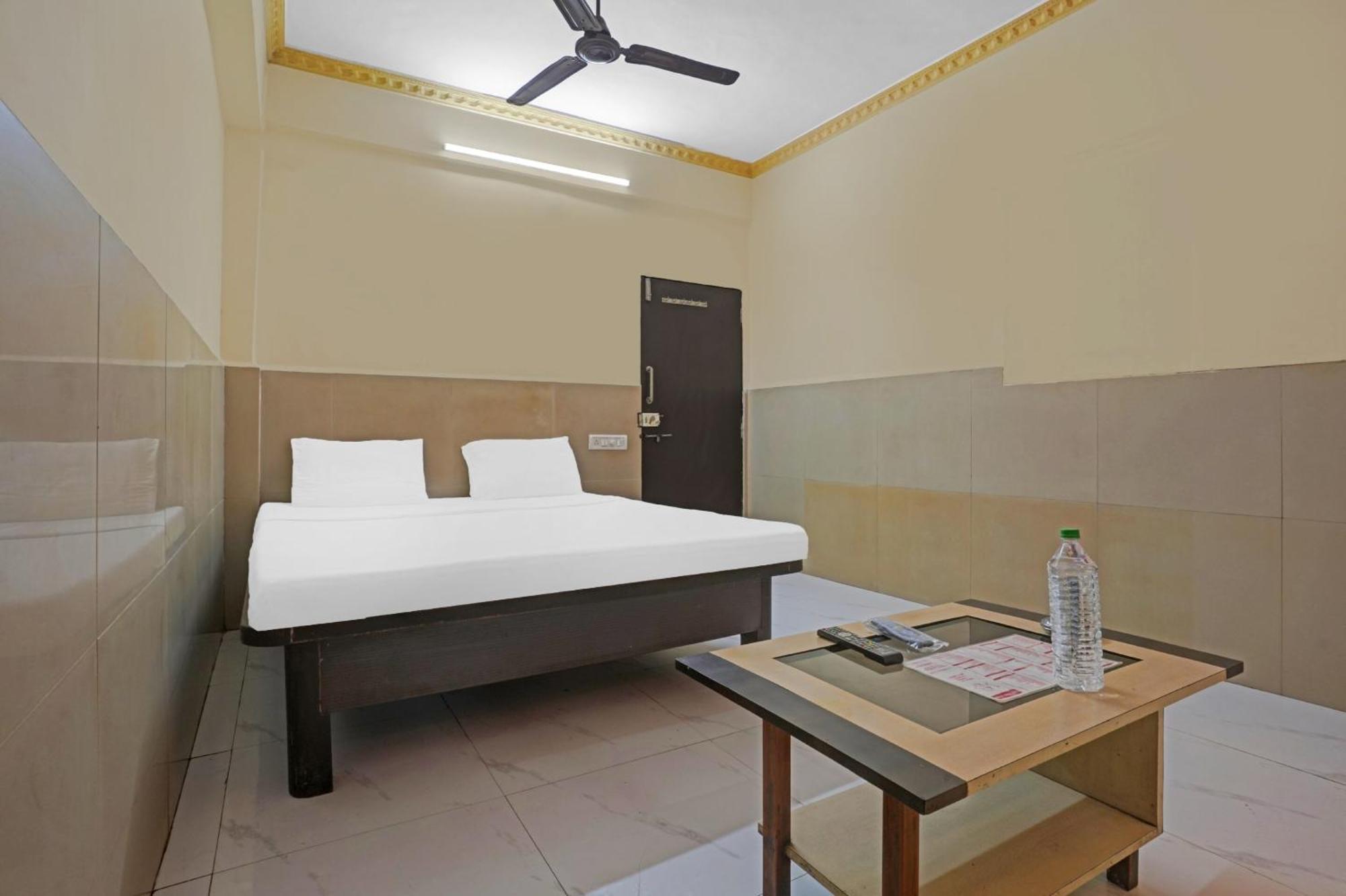 Spot On 81122 Alfa Lodge Bombay Exterior foto
